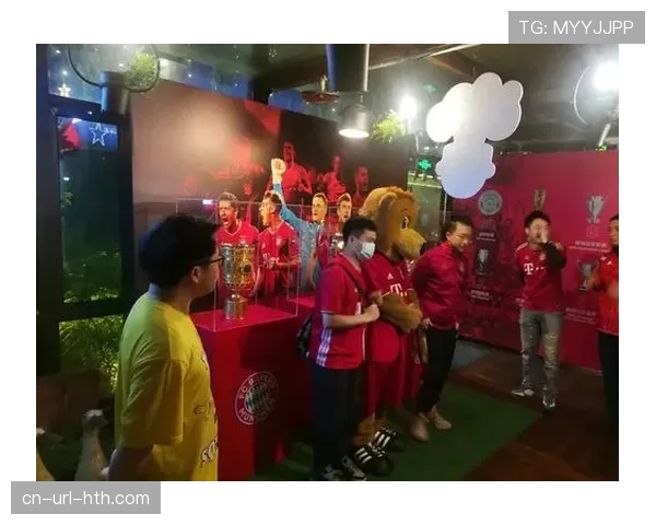 德甲俱乐部开放日吸引超过十万名球迷参与