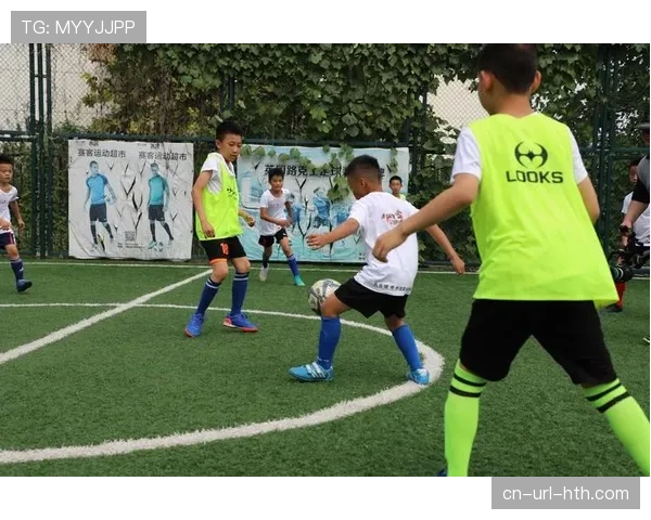 意甲俱乐部与当地学校合作，推出青少年足球培训计划